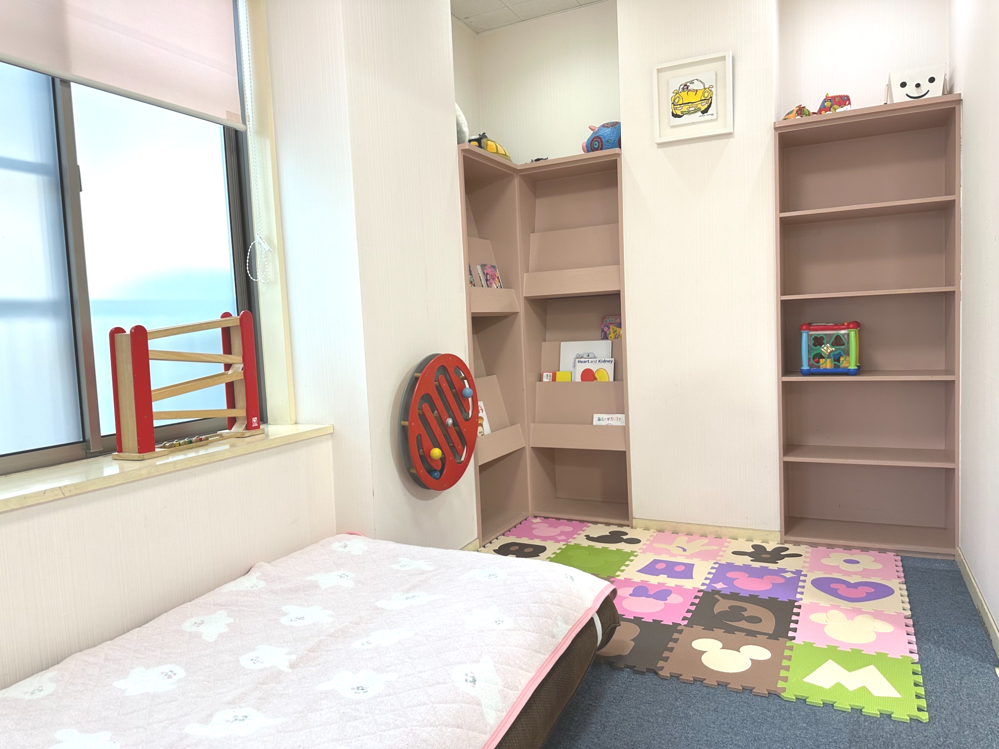 待合室　キッズルーム1
